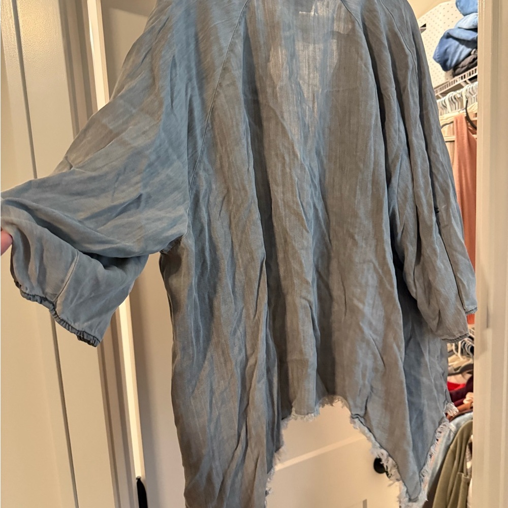Gray Button-Up Shirt - Picture 3 of 3